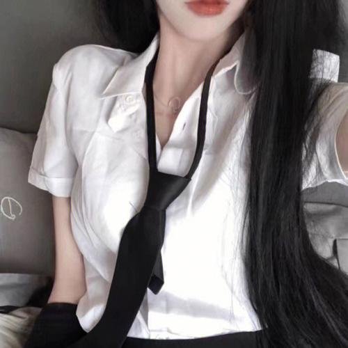 绿窗艳影
